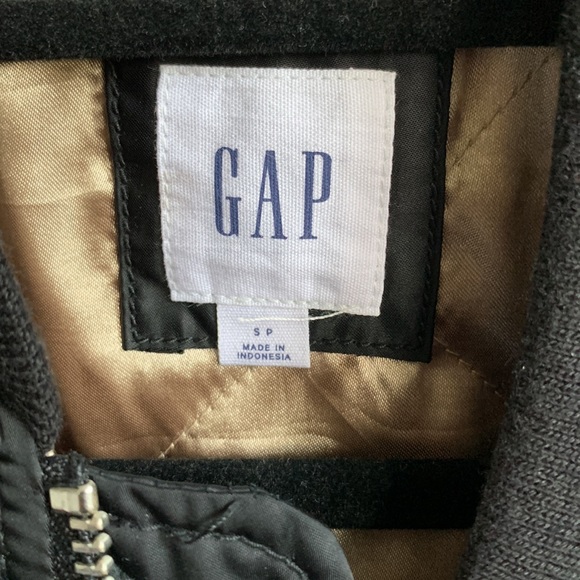 GAP Bomber Jacket size small - black - Picture 4 of 7